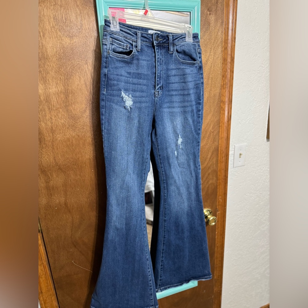 ✨CELLO SIZE 27 FLARE JEAN✨
